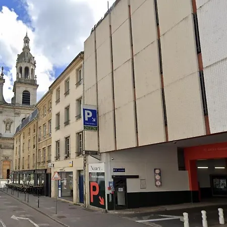 Lägenhet Bricks Stan